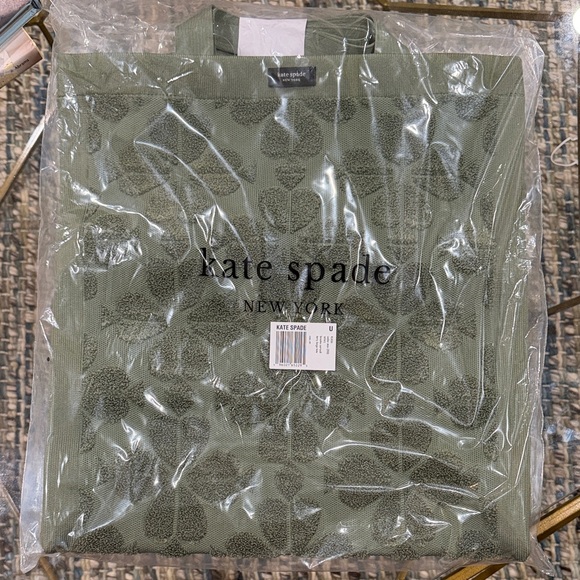 Kate Spade Tote - Picture 3 of 6